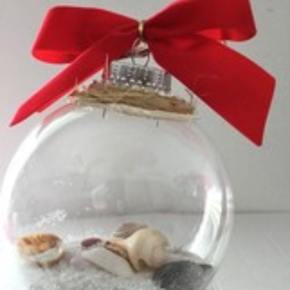 Unique Hand Made Beach Sand Sea Shells Round Christmas Ornament Red Bow NWT